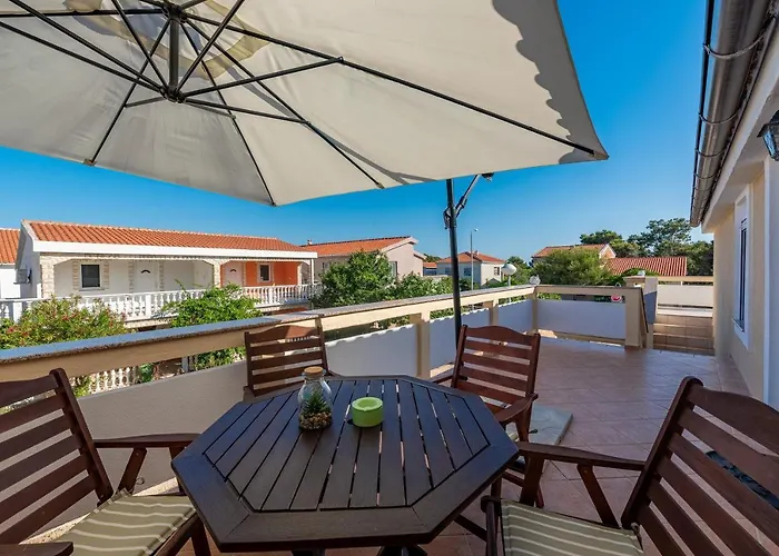Apartament Karmen - Poolhouse *