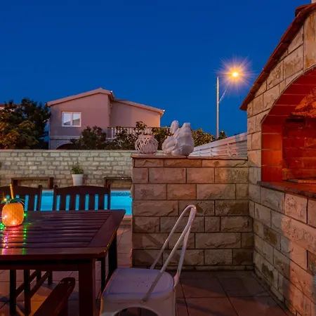 公寓 Karmen - Poolhouse