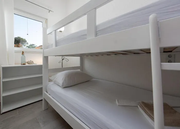 Karmen - Poolhouse * ヴィル